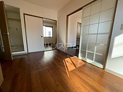 ボナールＵ 202 2階2DKのリビング/ダイニング