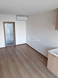 アウレリア国立 102 1階ワンルームのリビング/ダイニング