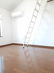 マーレ梅島 304 3階ワンルームのリビング/ダイニング