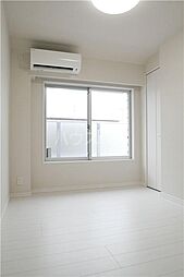 JR東海道本線 川崎駅 徒歩10分の賃貸マンション 4階1Kのリビング/ダイニング