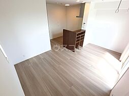 シュシュポルト 102 1階1LDKのリビング/ダイニング