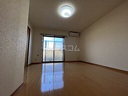 アンプルール　クラージュ　コリーヌシャンI 1階1Kのリビング/ダイニング