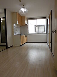 グランディ南行徳 202 2階3LDKのリビング/ダイニング