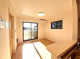 メゾン・ド・エイル 101 1階2LDKのリビング/ダイニング