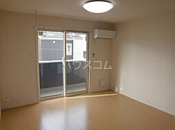 クイーン・ヒルズ 306 3階1LDKのリビング/ダイニング