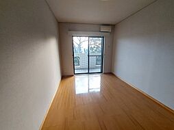 ヒルズ春山 203 2階3LDKのリビング/ダイニング