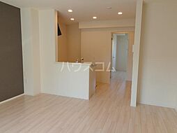 アードレークレセント 101 1階1LDKのリビング/ダイニング