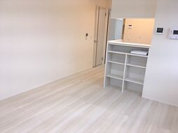 Ｄｅｐａｒｔｕｒｅ 101 1階1LDKのリビング/ダイニング