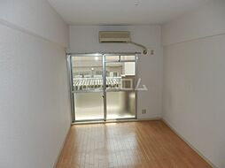 アメニティ植田 1階1Kのリビング/ダイニング