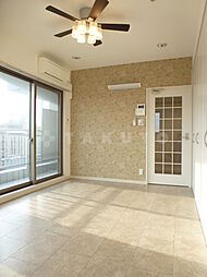 アクティコートクリスタル京橋 8階ワンルームのリビング/ダイニング