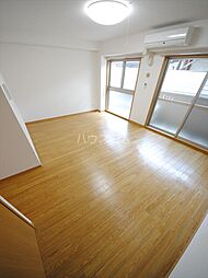 アヴェーレ金下II 2階1Kのリビング/ダイニング