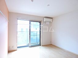 レイクルイーズ 102 1階1Kのリビング/ダイニング