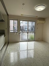 レセンテ鶴が沢II 1階ワンルームのリビング/ダイニング