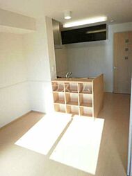 ＰＩＮＥどうとく 203 2階2DKのリビング/ダイニング