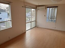 ハイツ中由　Ａ棟 101 2階1LDKのリビング/ダイニング