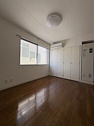 グリーンピア国立 201 2階ワンルームのリビング/ダイニング