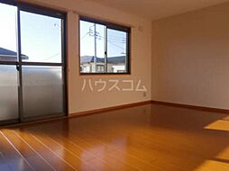 JR八高線 箱根ケ崎駅 徒歩28分の賃貸アパート 2階1LDKのリビング/ダイニング