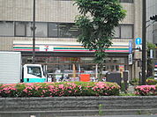 【コンビニエンスストア】セブン-イレブン宇都宮大工町店まで787ｍ