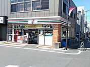 【コンビニエンスストア】セブンイレブン　豊島千川駅前店まで690ｍ