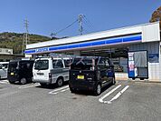 【コンビニエンスストア】ローソン　蒲郡中小山店まで1596ｍ