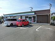 【コンビニエンスストア】ファミリーマートあさひ向陽台店まで1167ｍ