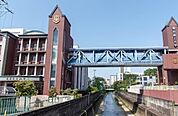 【大学】東京富士大学 本館まで922ｍ