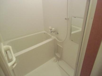 画像8:浴室