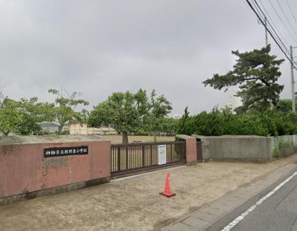 画像16:軽野東小学校(小学校)まで487m