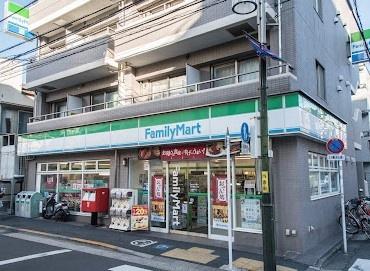 画像4:ファミリーマート西大井四丁目店(コンビニ)まで311m