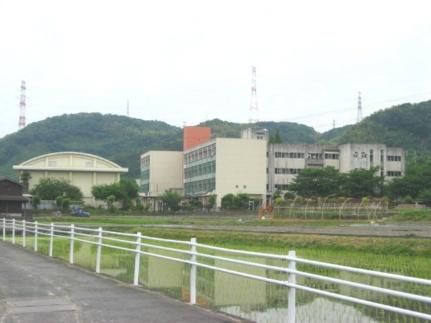 画像13:島本町立第三小学校(小学校)まで702m