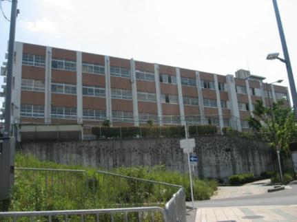 画像13:高槻市立第二中学校(中学校)まで367m