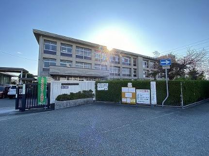 画像14:高砂市立中学校松陽中学校(中学校)まで495m