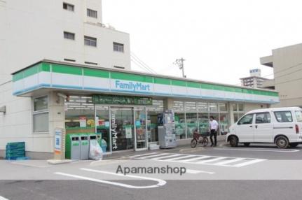 画像17:ファミリーマート高松松島町店(コンビニ)まで272m