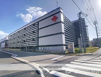 画像18:松山赤十字病院(病院)まで700m