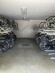 カスタリア榴ヶ岡