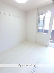 カトリエーム B